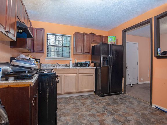 5th image of 2185 Jonathan Ave #12