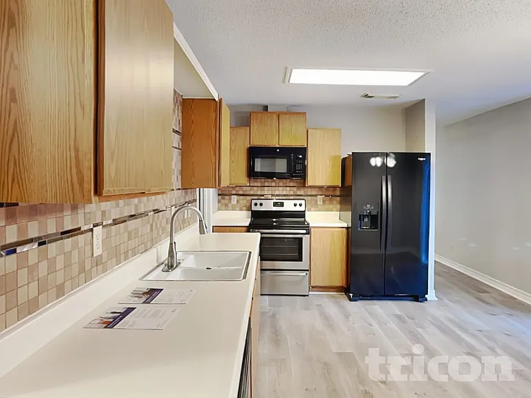 9503 Arcade Rdg — Photo 5