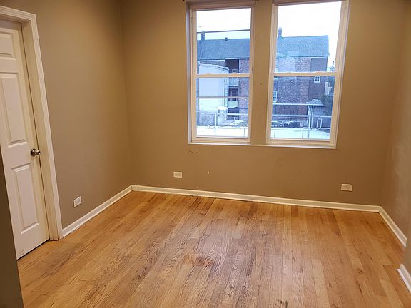 2nd image of 2656 S Kolin Ave #2A