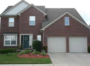 6225 Cheshire Park Dr, Independence, MI 48346