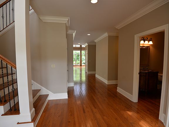 3rd image of 737 Black Creek Dr