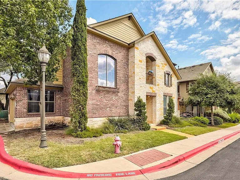 11400 Parmer Ln #90 — Photo 2
