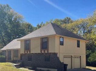 12416 Jackson Ave, Grandview, MO 64030