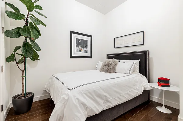 Sold by Maz Group NY | media 8