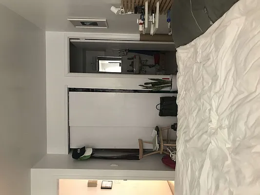 Rented by Nooklyn NYC LLC | media 18