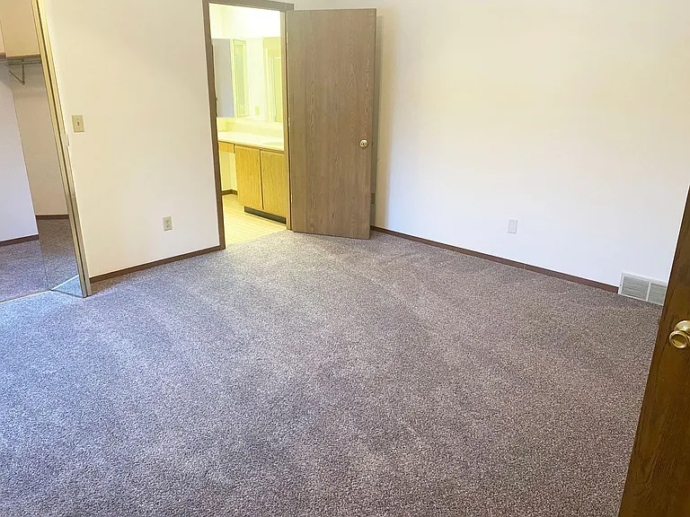 4PLEX-1911 Carol Dr — Photo 16