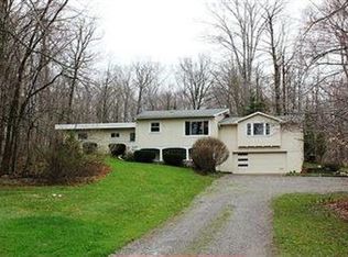 8254 Fairmount Rd, Novelty, OH 44072