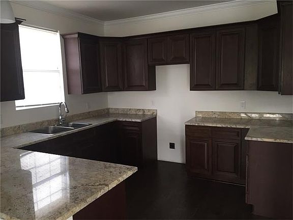 5th image of 7822 Lucerne St