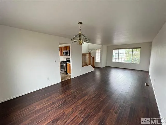 7931 Sand Pebble Dr — Photo 3
