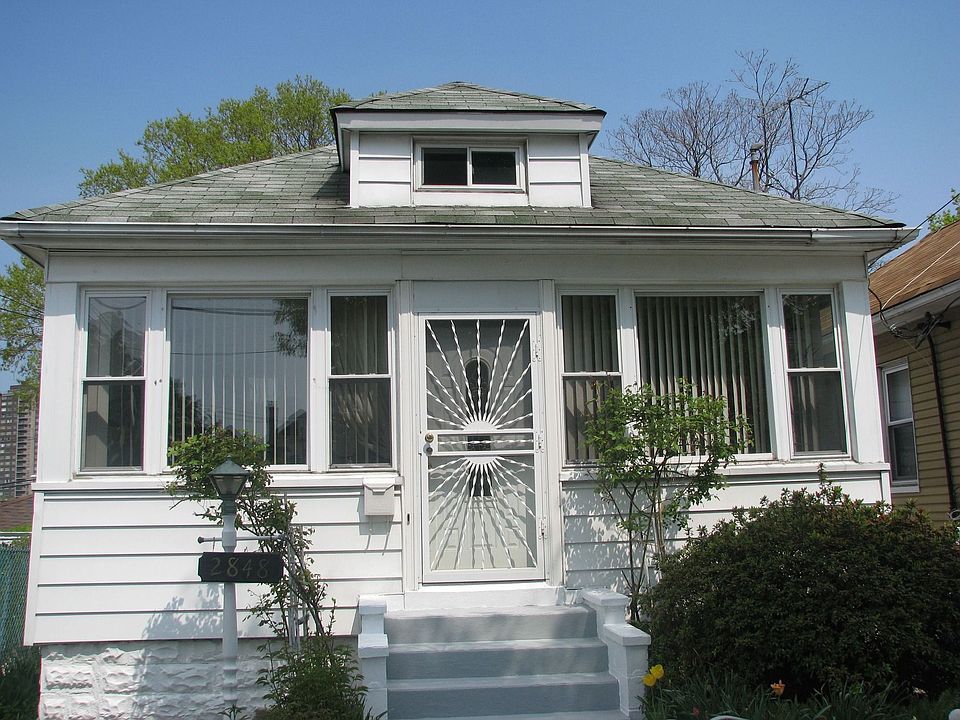 Front Close -Up