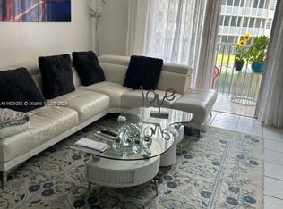 1700 NE 191st St APT 204, Miami, FL 33179