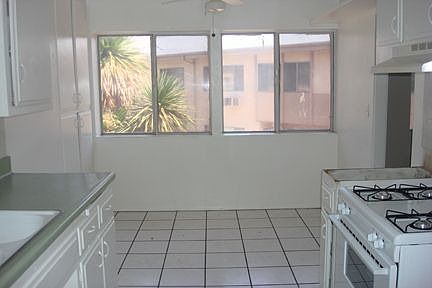 4th image of 3020 Vineland Ave APT 11
