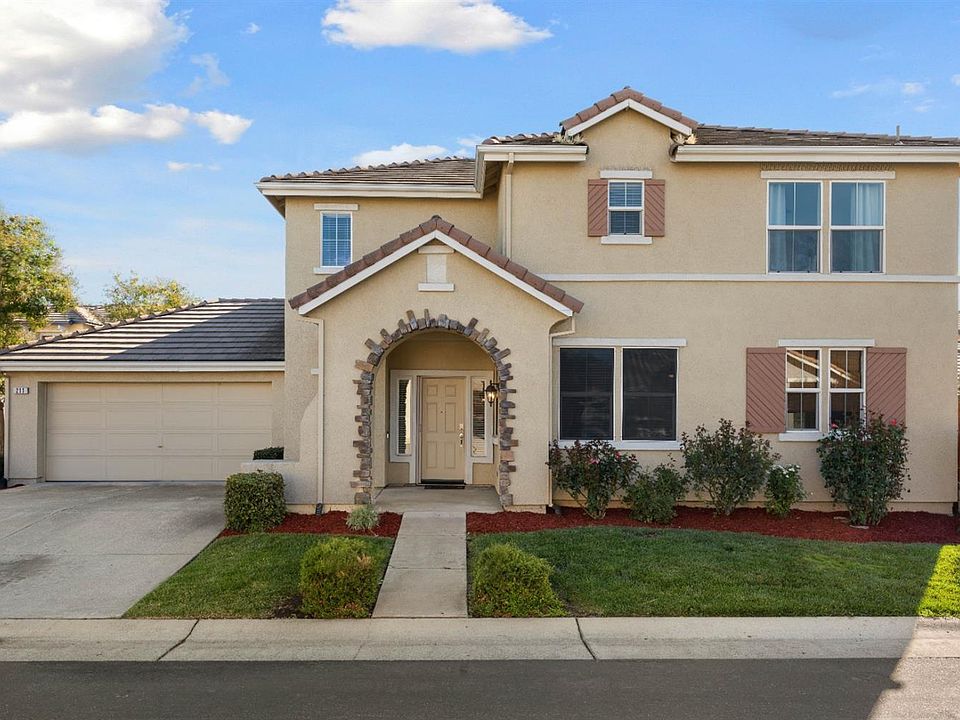 1st image of 211 Anjou Cir