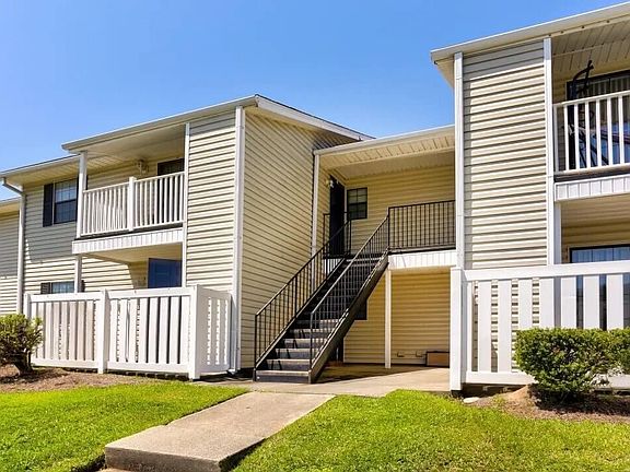 3rd image of 216 Westover Dr #17J