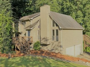 5492 E Emerald Ct, Acworth, GA 30102