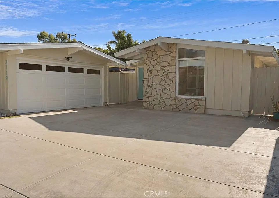 3119 Karen Ave