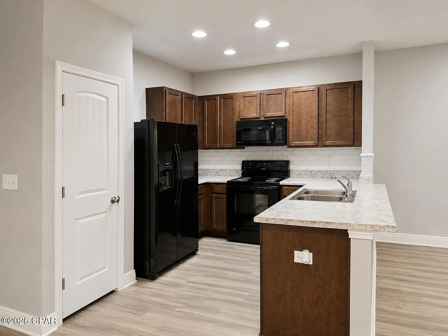 3 bed, 2.5 bath, 1519 sqft, $1,775 — Photo 3