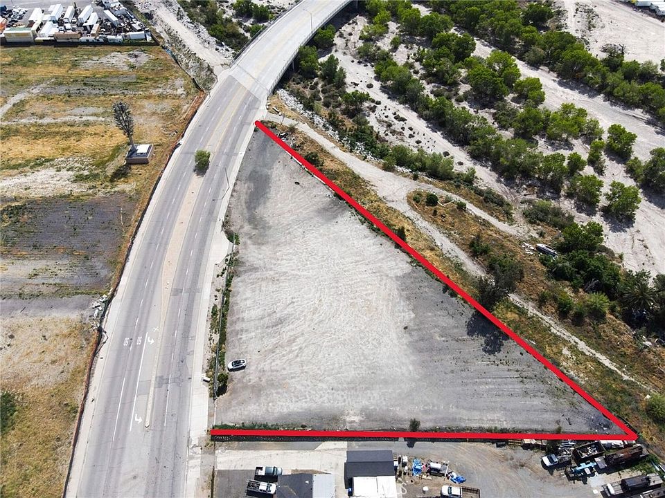 2nd image of 787 Orange Show Rd