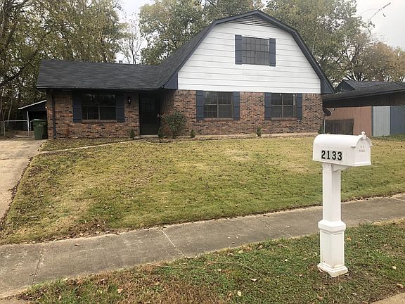 2nd image of 2133 E Aberdeen Dr