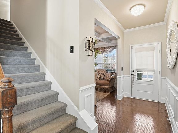 5th image of 517 Willow Bank Lndg