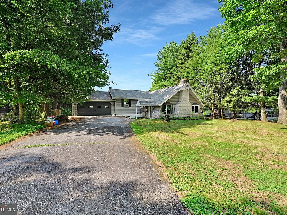 1839 Crazy Horse Dr, Auburn, PA 17922 | MLS #PASK2028074 | Zillow