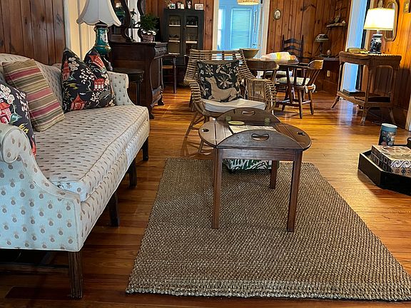 4th image of 2810 Marshall Blvd #1