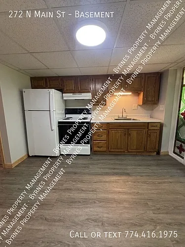 272 N Main St #BASEMENT Photo 1
