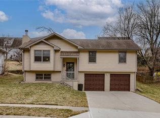 419 NW 73rd Ter, Kansas City, MO 64118