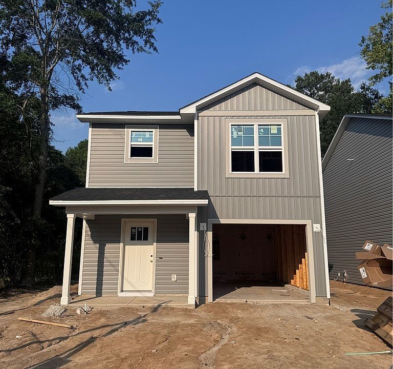 1st image of 411 Jefferson Dr