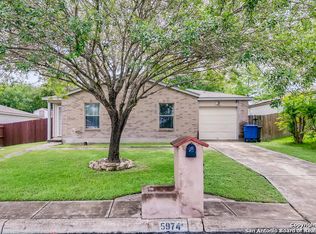 5974 Hidden Dale St, San Antonio, TX 78250