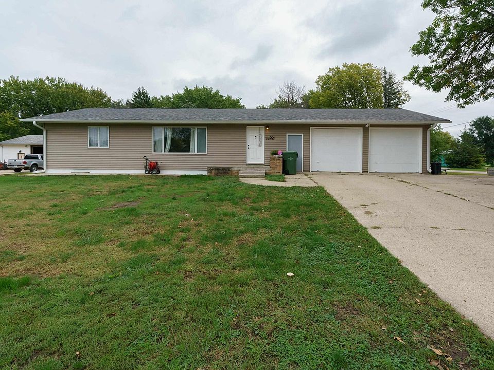 1st image of 304 Ironwood St