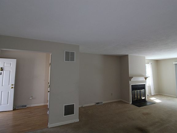 4th image of 192 Laurelwood Dr #192