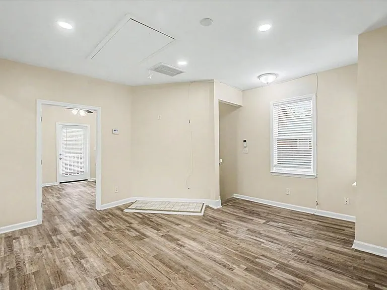 1207 E Anderson St #B — Photo 7