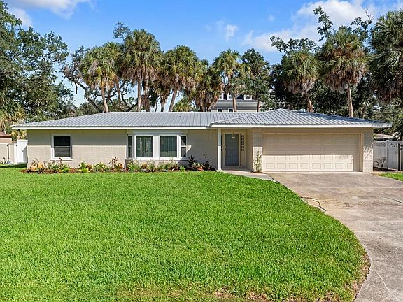 2nd image of 4631 W Sunset Blvd