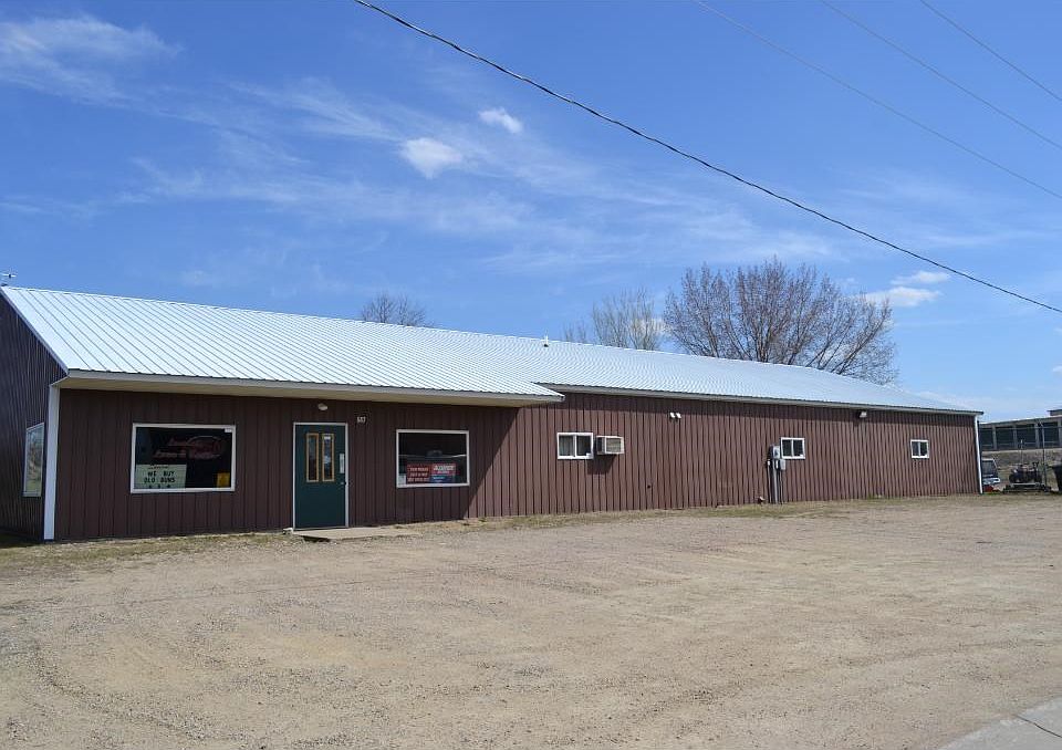 1st image of 617 Industrial Dr SE