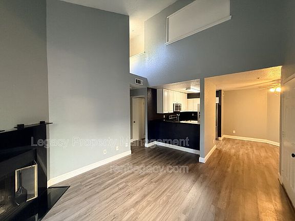 4th image of 1019 Dornajo Way APT 266