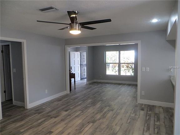 3rd image of 9710 N Pawnee Ave