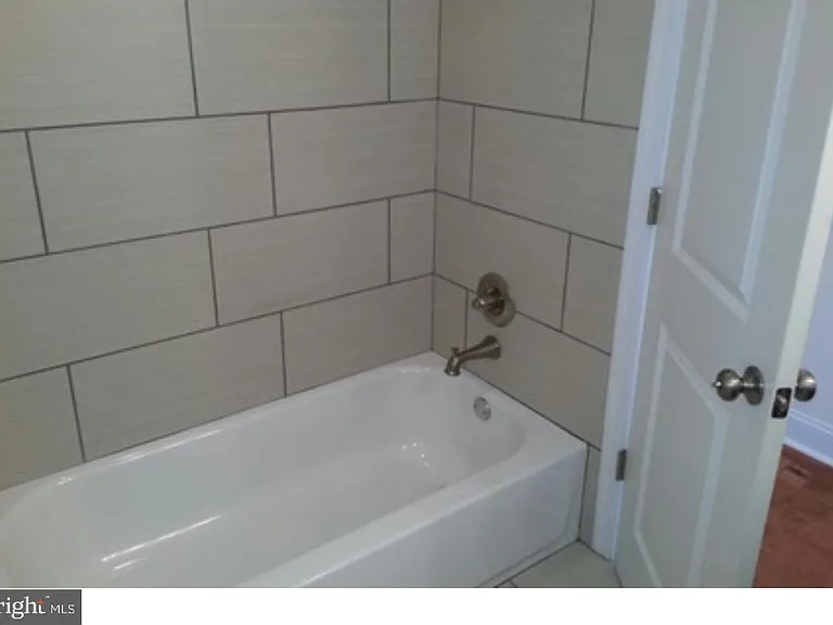 1338 S Bancroft St — Photo 7