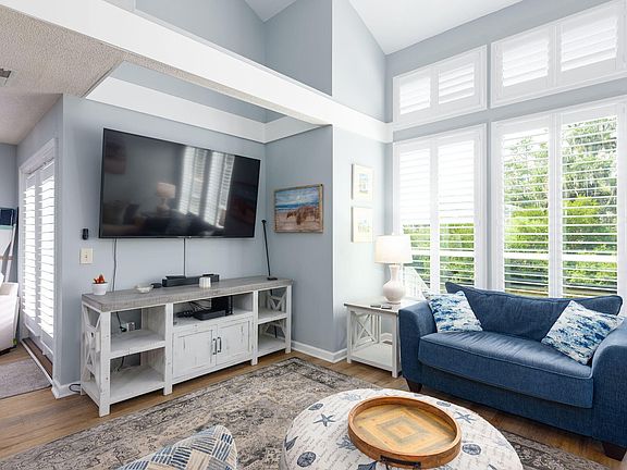 3rd image of 478 Sea Cloud Cir