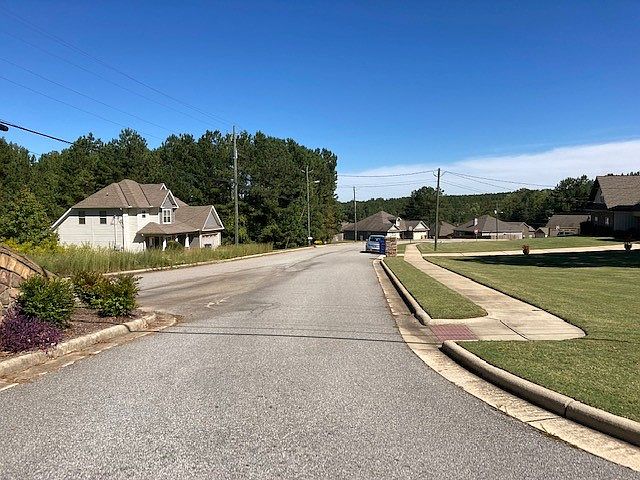 2nd image of Na Lee Rd #2192