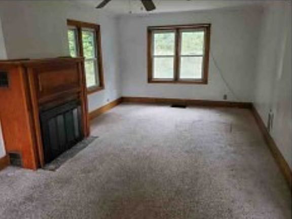 Additional Living Room