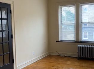 7908 S Prairie Ave APT 207, Chicago, IL 60619