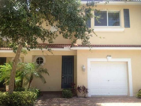 4th image of 2766 S Evergreen Cir