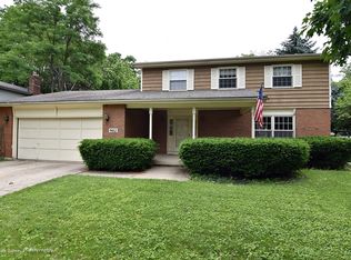 902 S Jefferson St, Batavia, IL 60510