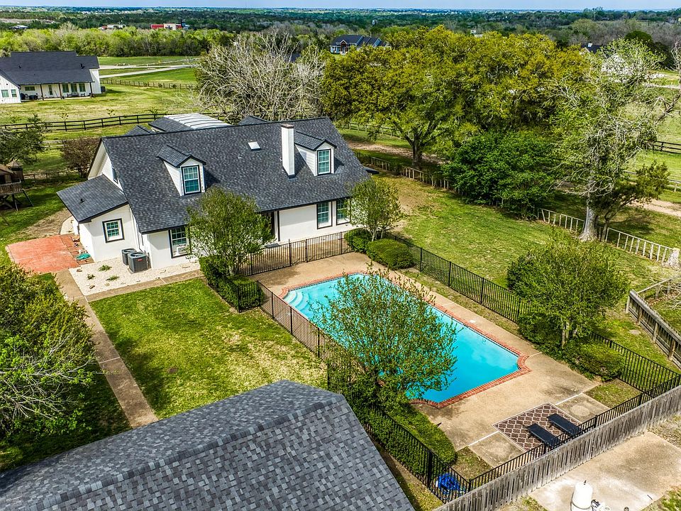 1st image of 1289 Bluebonnet Ridge Dr