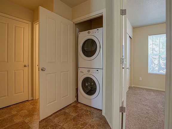 5th image of 5513-5517 NE 66th Ave #109