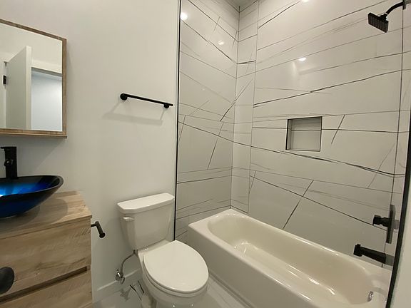 5th image of 3414 Haverford Ave #1R