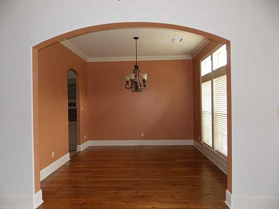 4th image of 217 Brightwood Dr