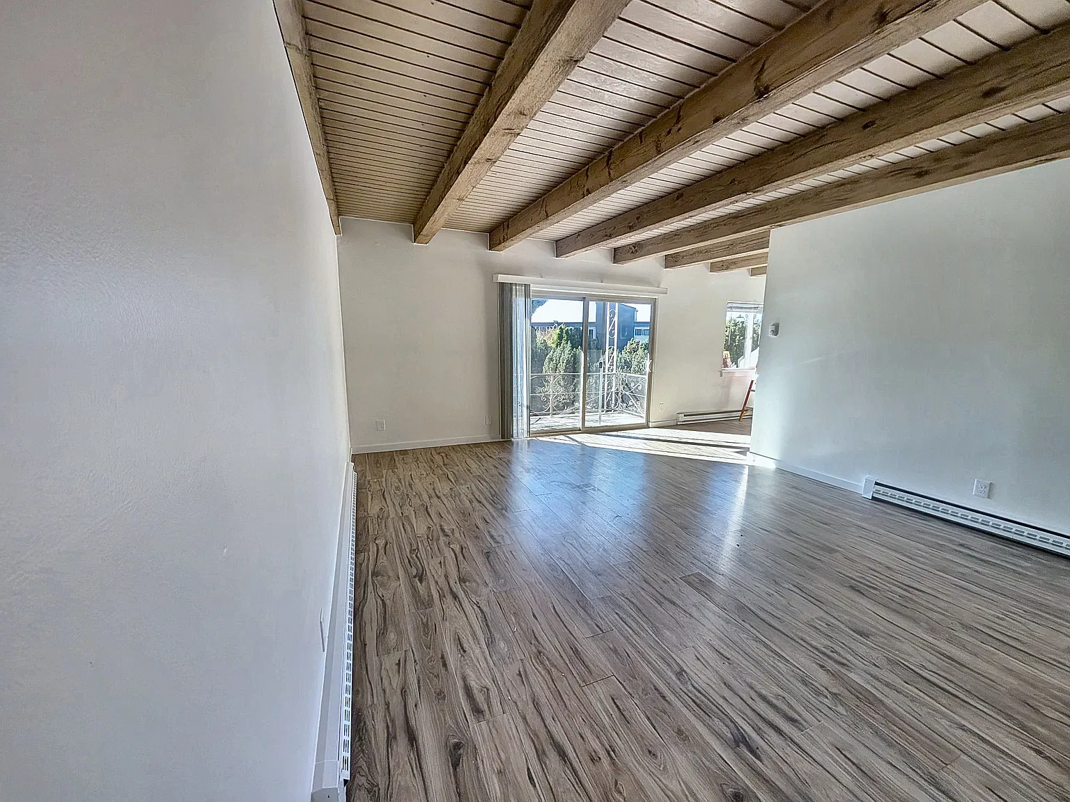 1 bed, 700 sqft, $1,850 — Photo 3