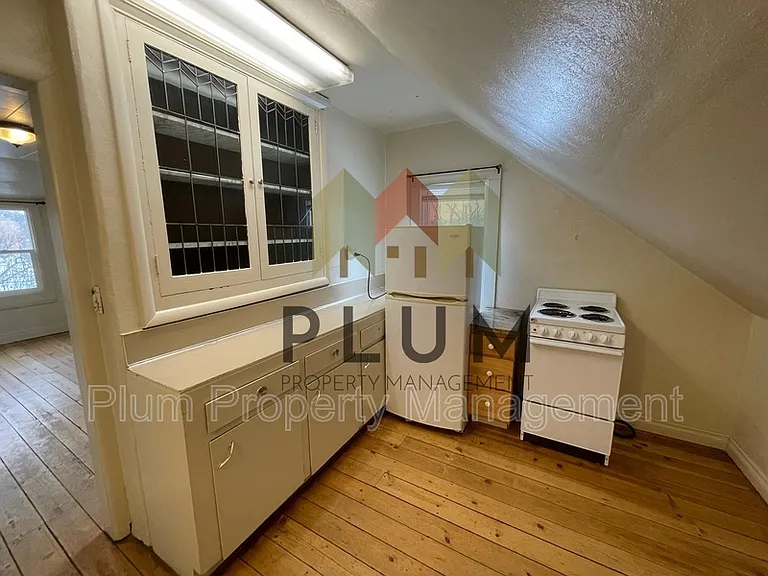 807 Bulwer St #B — Photo 13